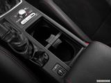  Cup holders photo